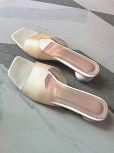 Chic White Block Heel Mules