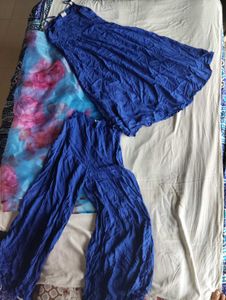 Trendy sleeveless suit with floral organza