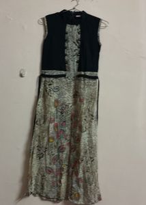 Elegant Ethnic Gown with Floral Print