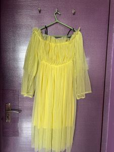 Chic Yellow Off-Shoulder Tulle Dress