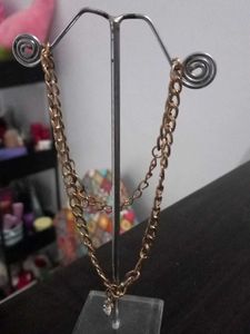 Elegant Gold Chain Necklace with Pendant
