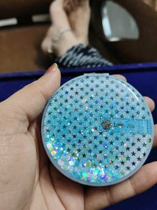 pocket mirror