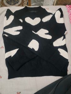 Black &amp; White Heart Knit Sweater