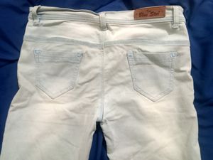 3-4th Jean Shorts that Is Light And Thin To Wear..Perfect For Summer Wear