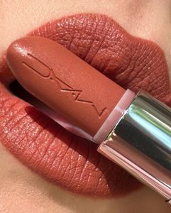 Mac maximal Lipstick 3.5 Gram Shade 616 Taupe