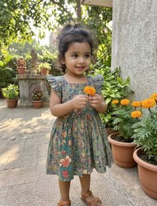 Adorable Floral Print Dress for Girls