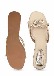 CAI Gold Knot Flats