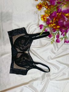 🇳🇿💫🎀Lace Push-Up Bra with Charm Detail