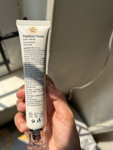 Swiss Beauty Flawless Finish Daily Wear Lightweigh