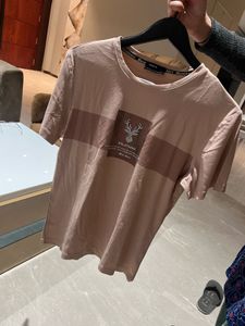 Stylish Deer Graphic T-Shirt