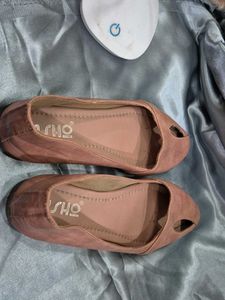 Stylish Peach Flat Sandals