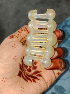 Elegant Pearl Hair Claw Clip