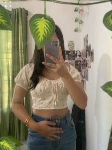 Cute Cropped Puff Sleeve Top