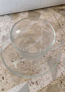 Set of 2 Cups and Saucers