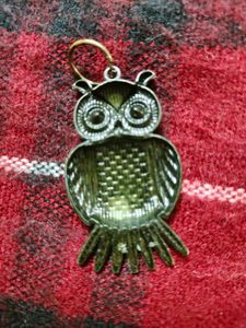 Branded Metal Owl pendant Without Tag