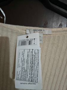Ribbed Knit sweater with tag