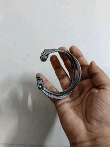 Elegant sliver shimmer Bracelet