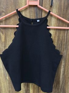 Chic Black Scalloped Halter Top