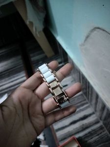 Elegant White &amp; Rose Gold Watch