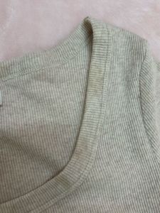 Ribbed Scoop Neck Cropped Top