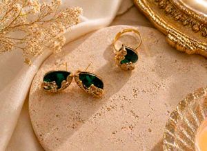 Elegant Gold-Tone Jewellery Set