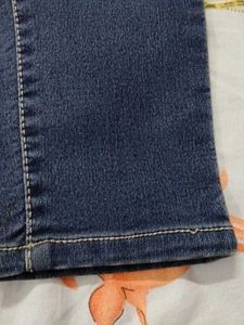 Ripped AB Jeans