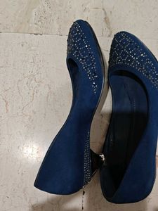 Blue Embellished Pointed heels