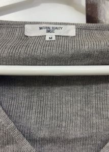 Ribbed V-Neck Long Sleeve Top
