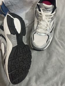 Red Tape Silver &amp; Black Sneakers