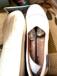 Lavie Shoe Unused Just Slight Peel Only Inside Par