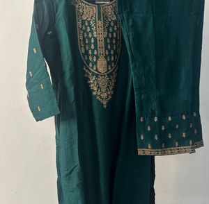 Elegant Green Embroidered Kurta Set