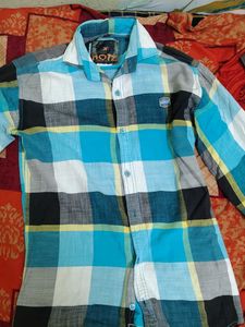 Men's Blue Plaid Button-Up Shirt