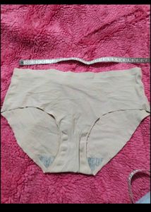 Seamless Comfort Briefs
