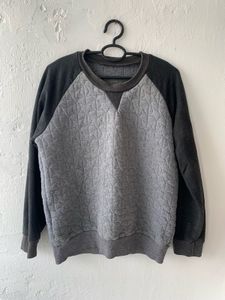 Stylish Grey Sweatshirt