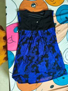 Dark Blue &amp; Black Sleeveless Peplum Top