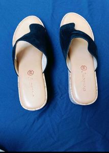 Chic Black Wedge Sandals