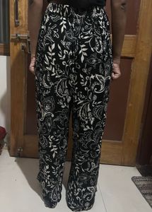 Stylish Black &amp; White Printed Palazzo Pants