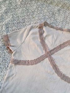 Lace Trim Cropped Top