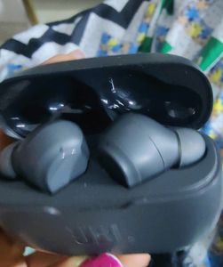 JBL WAVE 200 . New With Tag.  No Offered Coins.