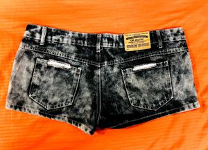 Black Distressed Denim Shorts – Ripped Style