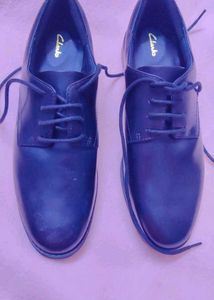 Clarks Women's Black Derby Shoes