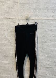 🇬🇧 Adidas imported 3-Stripes Leggings