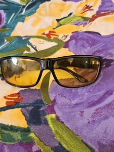 Stylish Black Sunglasses with Amber Lenses