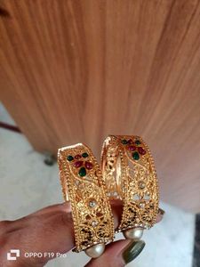 6 Kundan  Hand Chann &amp; Earrings
