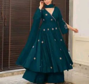New  Elegant teal kurta set with dupatta