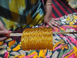 Golden Glass Bangles Set