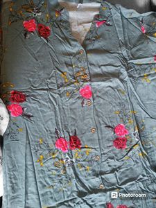 Reyon Kurties