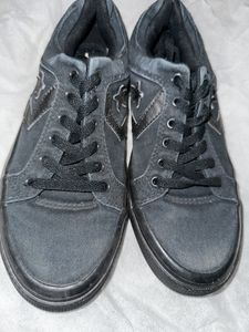 Original Converse Used Shoes