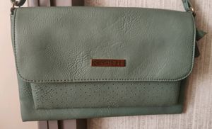 Caprese Sling Bag