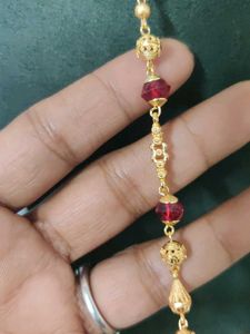 Elegant Gold &amp; Ruby Beaded Chain